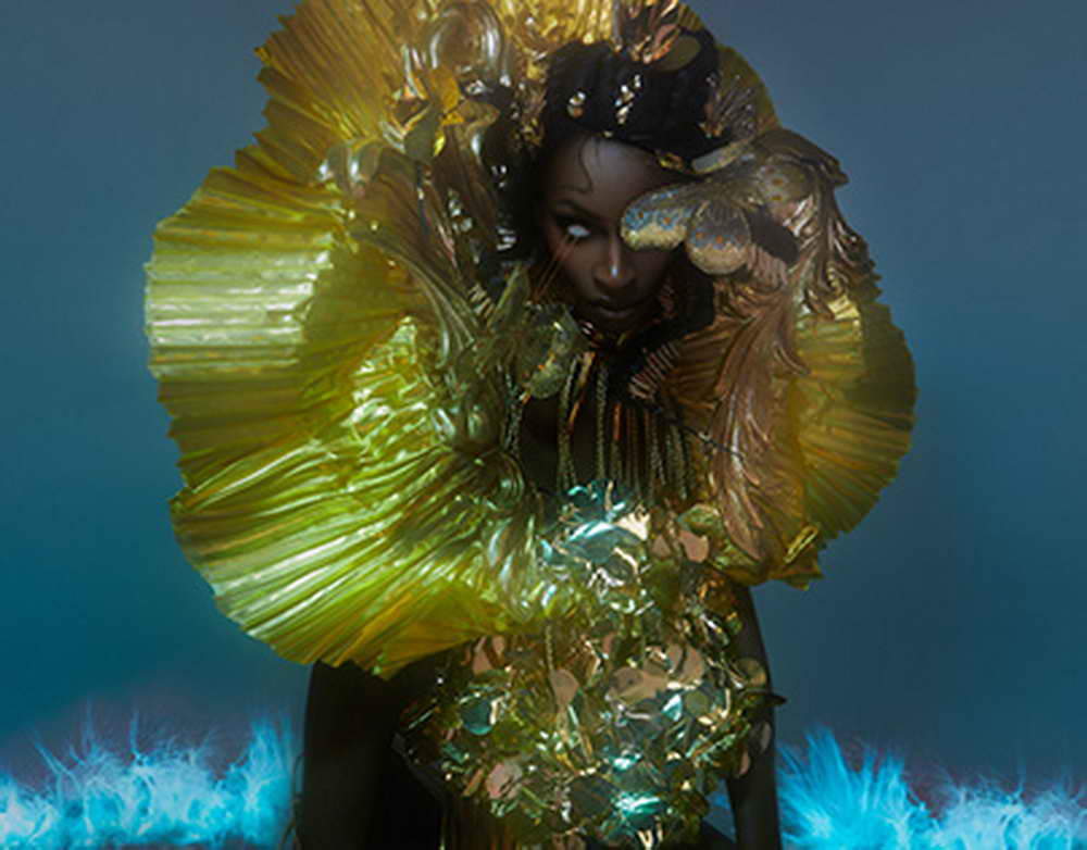 В Смоленске дети участников СВО побывали на творческой встрече с артистом